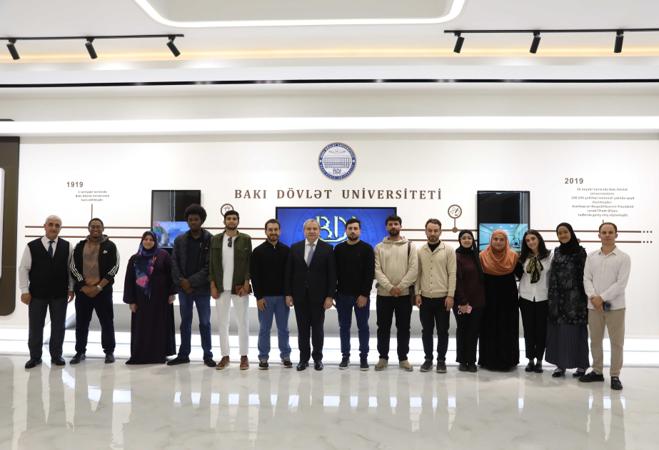 “Heydər Əliyev adına Beynəlxalq Təhsil Qrantı” proqramı çərçivəsində BDU-da oxuyan əcnəbi tələbələrlə görüş olub