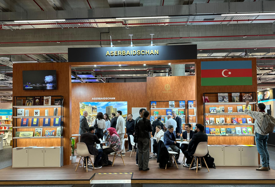 Frankfurt Beynəlxalq Kitab Sərgisində Azərbaycan nəşriyyatları uğurla təmsil olunub