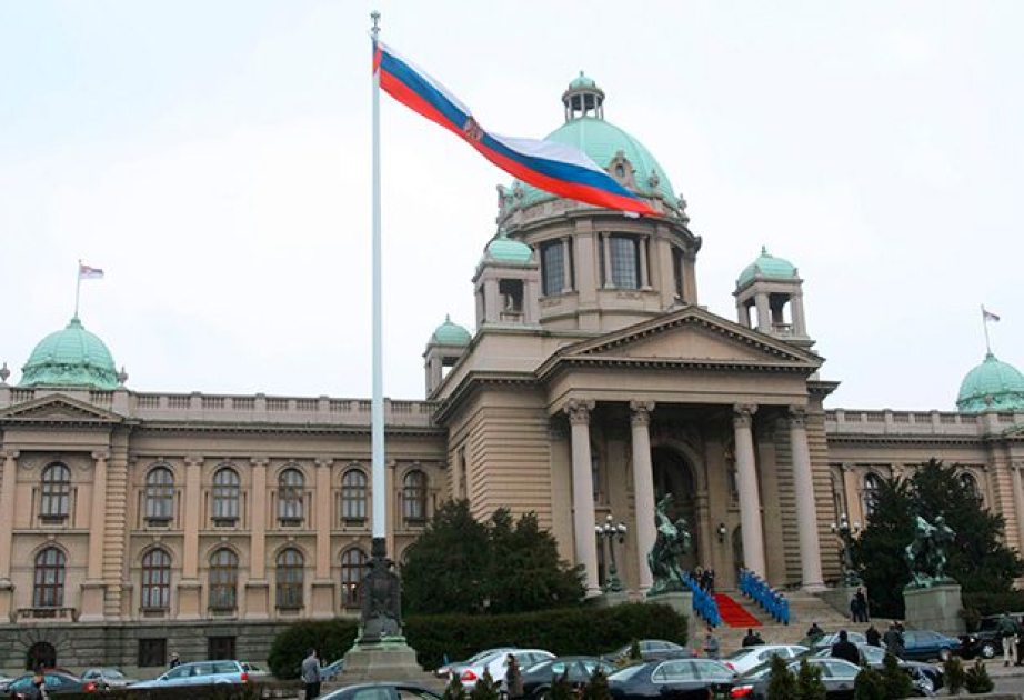 У здания парламента Сербии произошла стрельба, один человек задержан