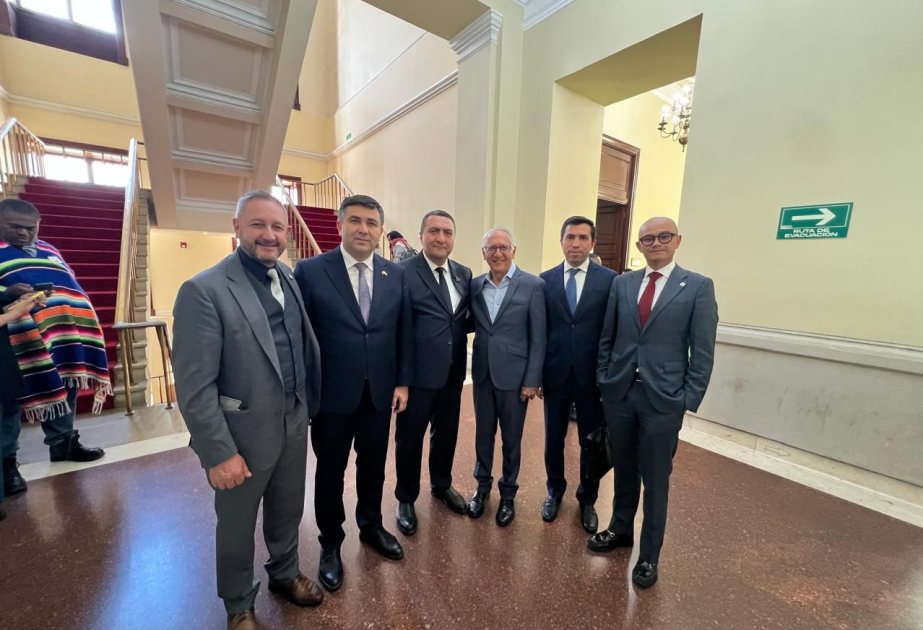 Azerbaijani parliamentarians visit Colombia