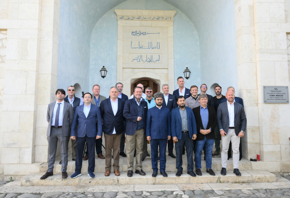 International travelers familiarize themselves with historical and cultural landmarks in Karabakh and East Zangezur regions