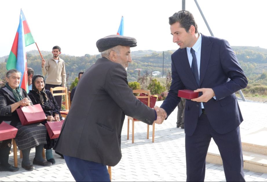 26 families relocated to Seyidbeyli and Dashbulag villages in Khojaly district receive house keys