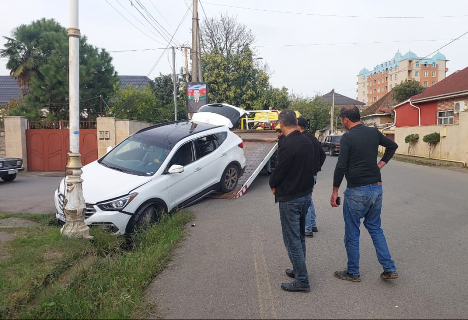 Lənkəranda avtomobil kanala düşüb