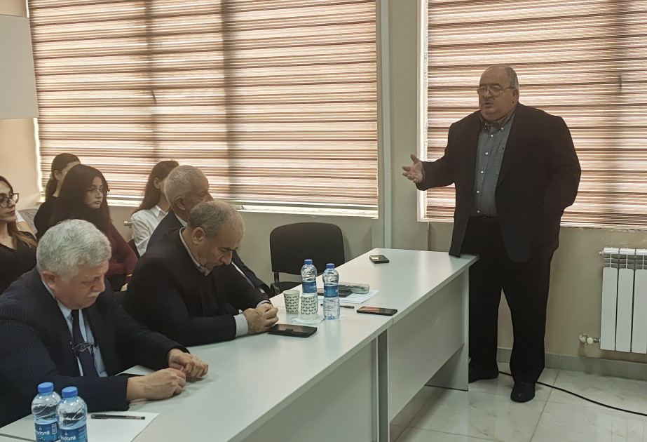 Bioelektrik siqnallarının ötürülməsi mexanizmi ilə bağlı elmi seminar keçirilib