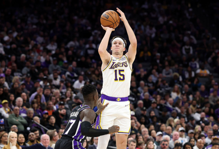 Reaves has career night as Lakers beat Kings without Luka, 127-120