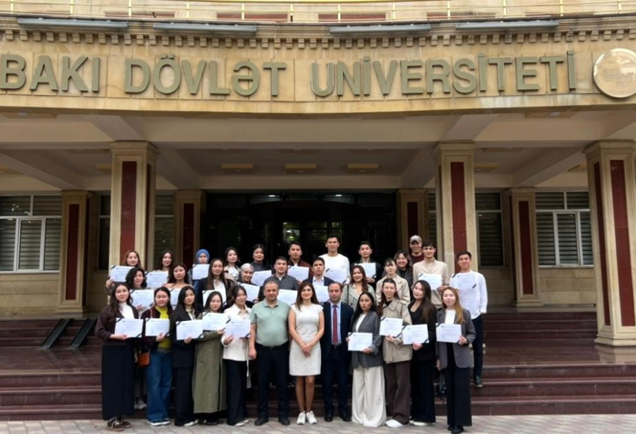 Abay Qazax Milli Pedaqoji Universitetinin magistrantları BDU-da elmi təcrübə keçiblər