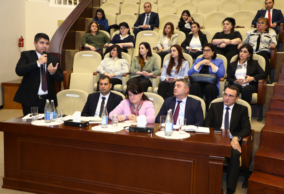 “Ali təhsil müəssisələrinə tələbə qəbulu: təhlil və proqnozlaşdırma” mövzusunda müzakirələr keçirilib