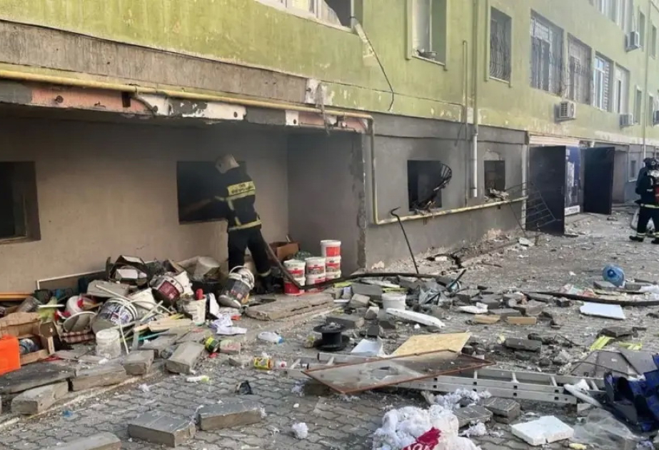 В Актау пять человек пострадали при взрыве газа в жилом комплексе