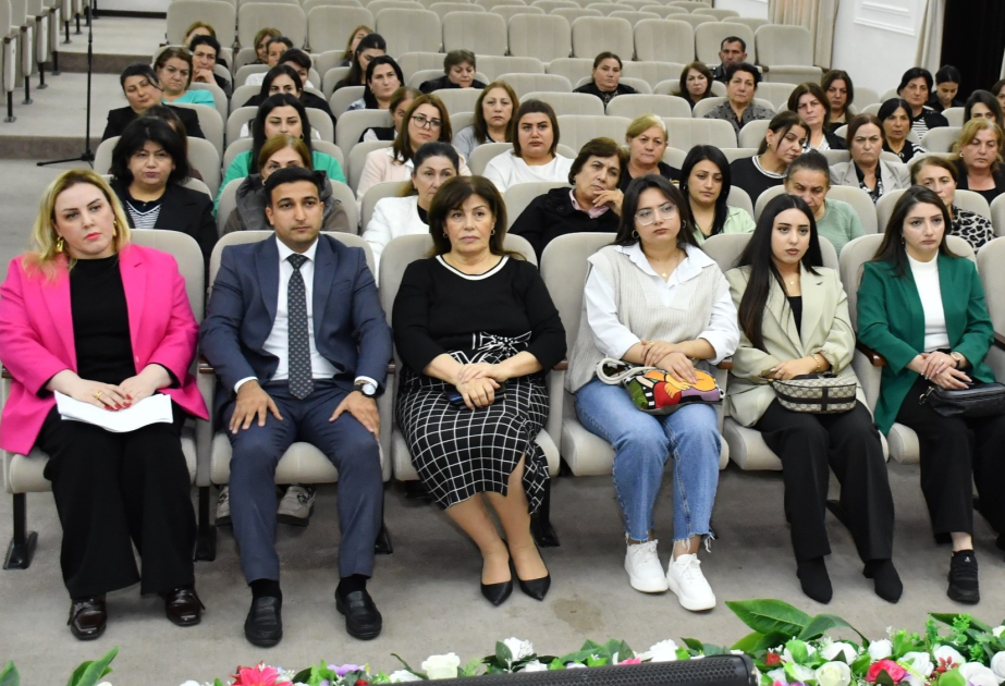 “Rəqəmsal kitabxana xidmətləri” mövzusunda təlim təşkil olunub