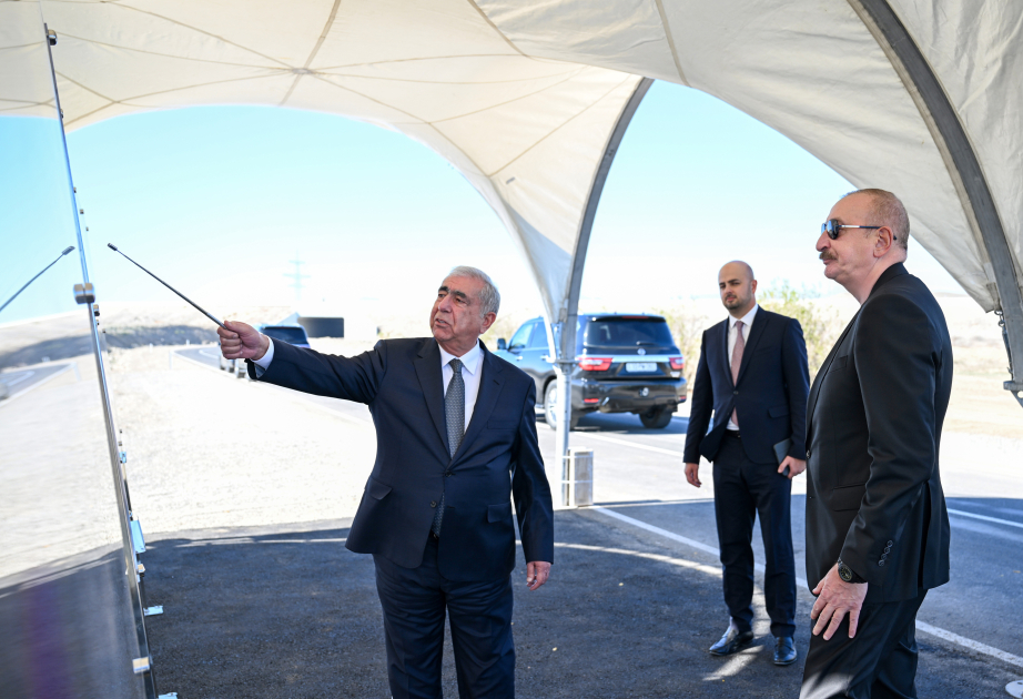 Präsident Ilham Aliyev weiht Zufahrtsstraße zum Solarpark „Schafag“ im Bezirk Jabrayil teil VIDEO
