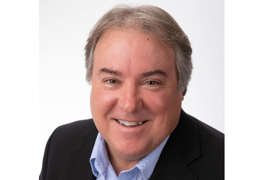 Azərbaycan beynəlxalq su təhlükəsizliyi arenasında - Con Etgenlə müsahibə