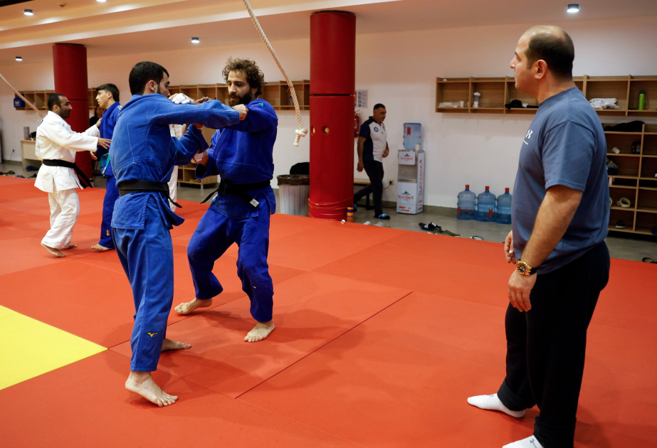 Paracüdoçular Olimpiya çempionları ilə birlikdə məşqlərə başlayıb