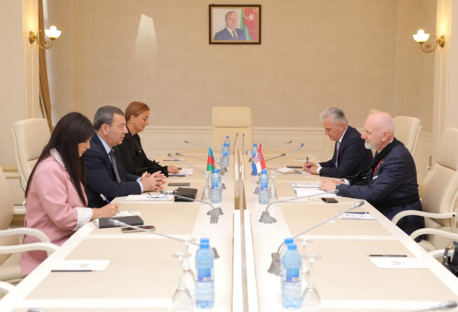 Xorvatiya parlamentinin komitə sədri: Azərbaycanda keçirilən beynəlxalq konfrans parlamentlərarası əməkdaşlığa töhfə verəcək Xorvatiya parlamentinin komitə sədri: Azərbaycanda keçirilən beynəlxalq konfrans parlamentlərarası əməkdaşlığa töhfə verəcək