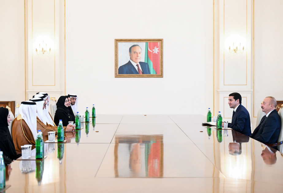 El Presidente Ilham Aliyev recibió al Presidente del Consejo Nacional Federal de los Emiratos Árabes Unidos