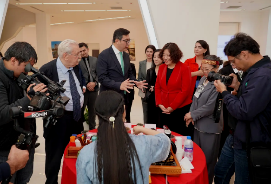 Bakı Gənclər Mərkəzində Konfutsi İnstitutunun filialı açılıb