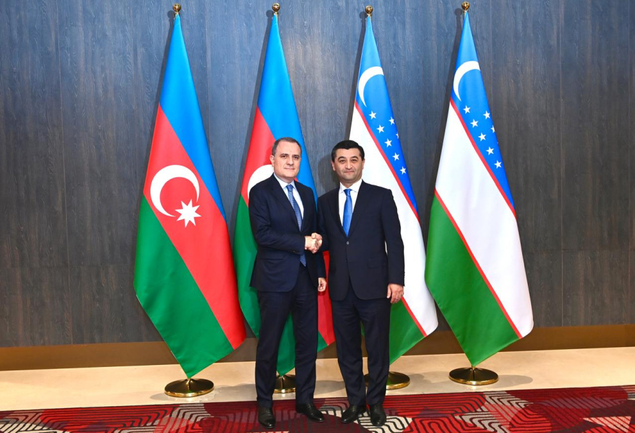 Azerbaiyán y Uzbekistán analizan pasos conjuntos para impulsar sus relaciones bilaterales