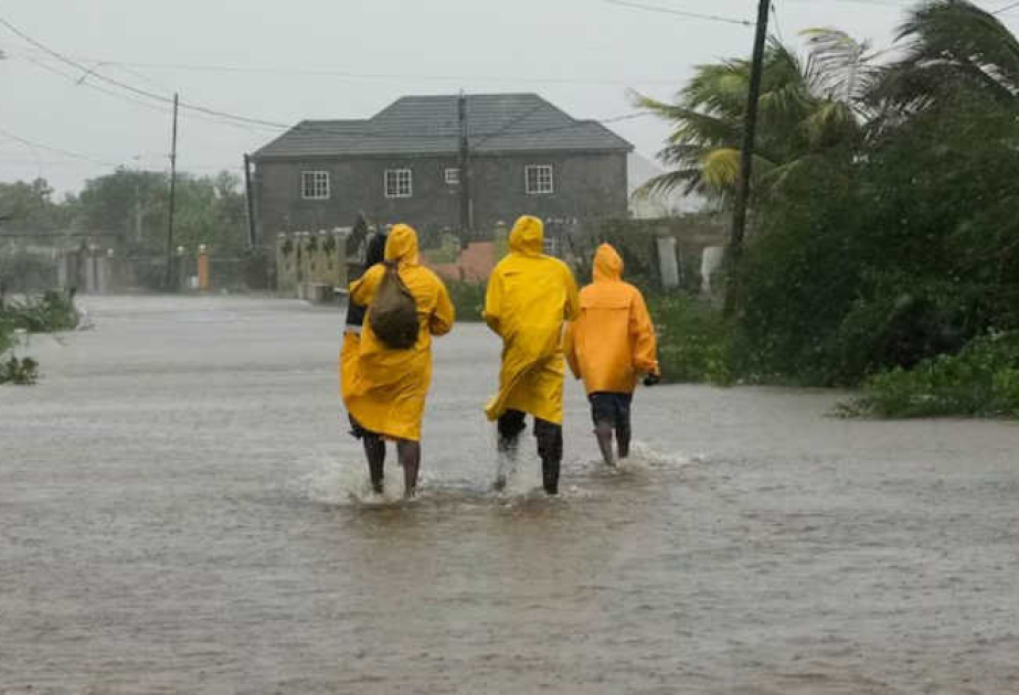 Cuba registra cuantiosos daños por el azote del huracán Melissa