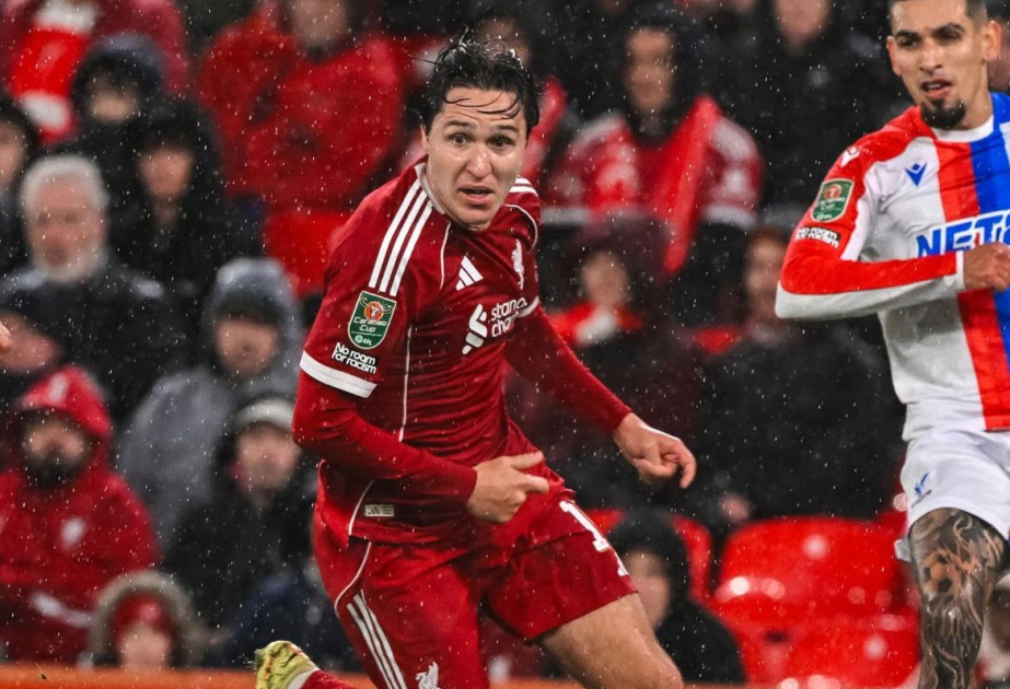 Liverpool thrashed by Palace, holders Newcastle through in League Cup