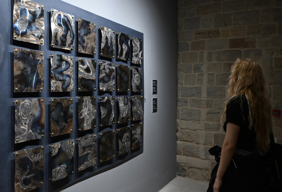 Art Weekend представляет: выставка «Роса. Утро, которого не было»