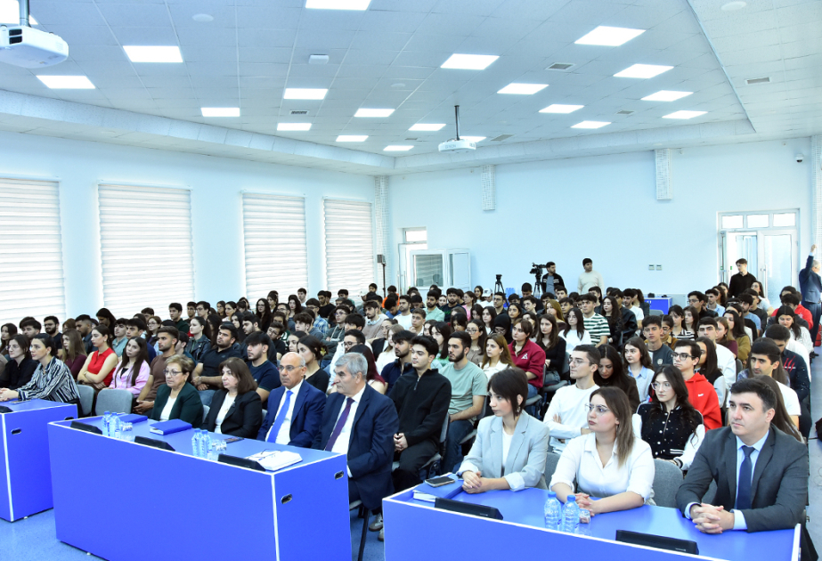 İnformasiya Texnologiyaları İnstitutunda SABAH tələbələri ilə görüş olub