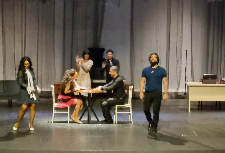Azərbaycan Musiqili Teatrının "Qadınım" tamaşası İstanbulda nümayiş olunub