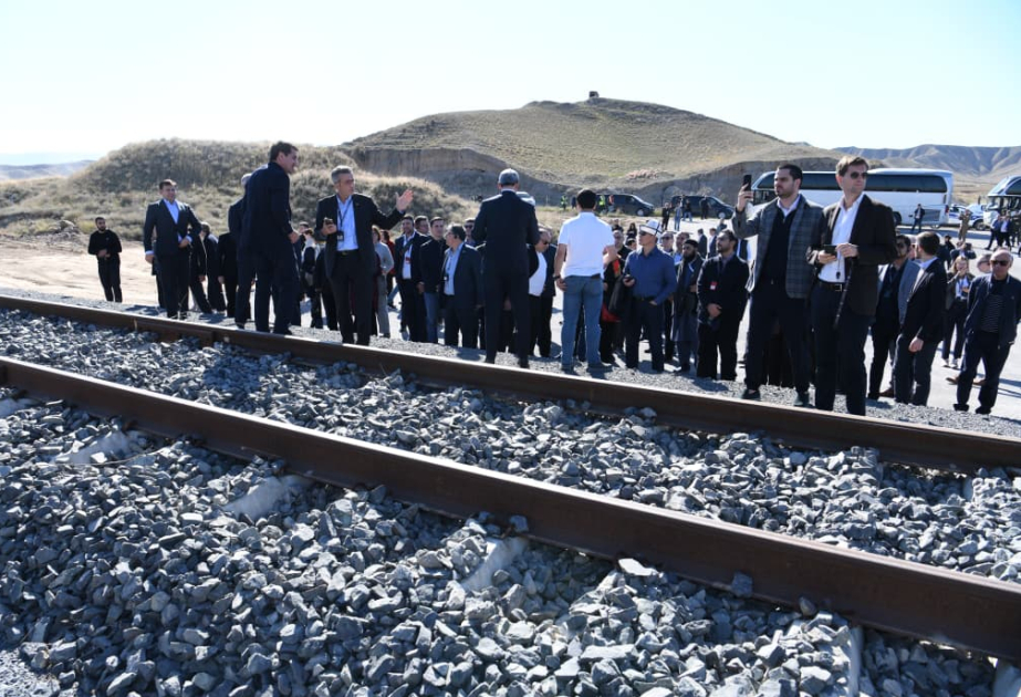 Azərbaycanda akkreditə olunmuş səfirliklərin, beynəlxalq təşkilatların rəhbər şəxsləri Həkəri dəmir yolu stansiyasına baxış keçiriblər