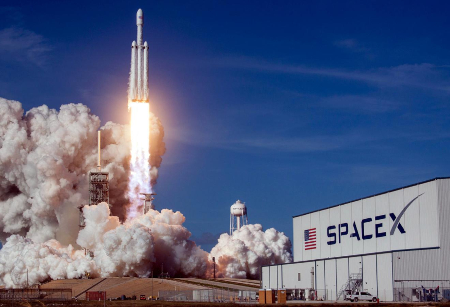SpaceX pitches NASA 'simplified' Starship moon landing plan amid progress concerns