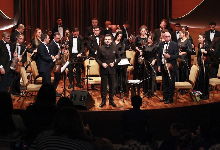 Əməkdar kollektiv Səid Rüstəmov adına Xalq Çalğı Alətləri Orkestrinin konserti keçirilib