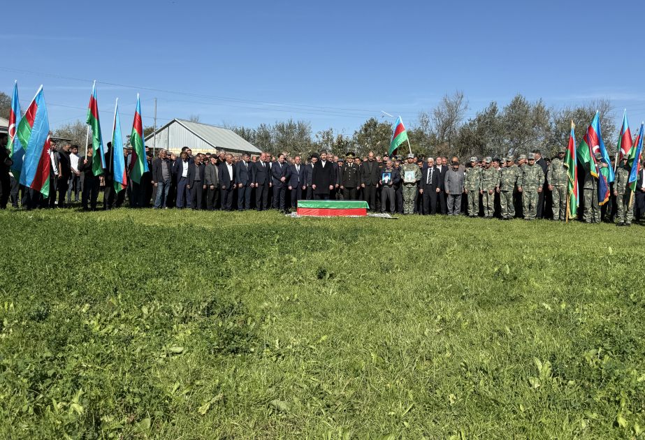 تشييع رفات الشهيد المفقود في حرب قراباغ الأولى في إيميشلي