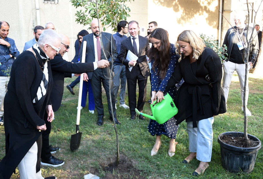 Im Rahmen des ART Weekend Performance „Pistazie: Lebendiges Erbe“ präsentiert