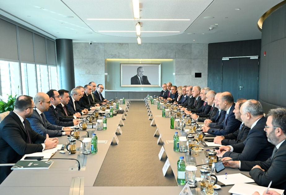 Mikayil Jabbarov meets with delegation of the Istanbul Chamber of Industry