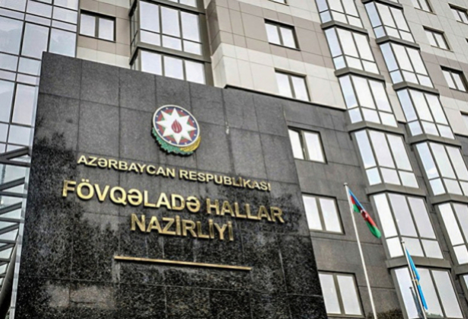 FHN: Dənizdə qayalıq ərazidə köməksiz vəziyyətdə qalan balıqçılar xilas edilib