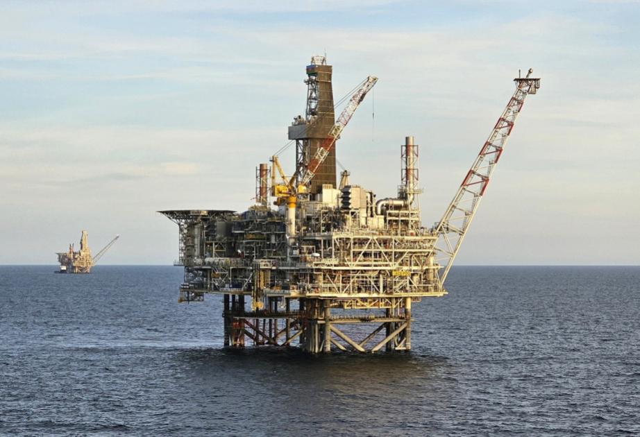 El precio del petróleo azerbaiyano ha disminuido ligeramente