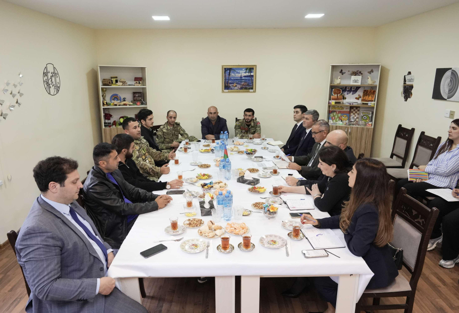 Müharibə ilə əlaqədar əlilliyi olan daha bir qrup şəxslə görüş keçirilib