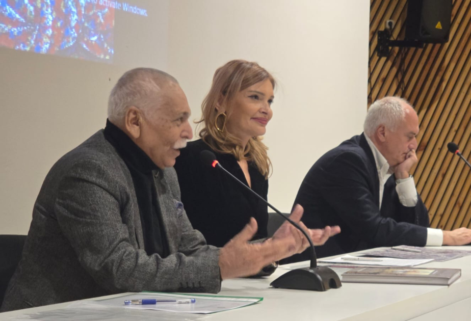 В Болниси открылась персональная выставка Народного художника Азербайджана Арифа Гусейнова «Узелки времени»