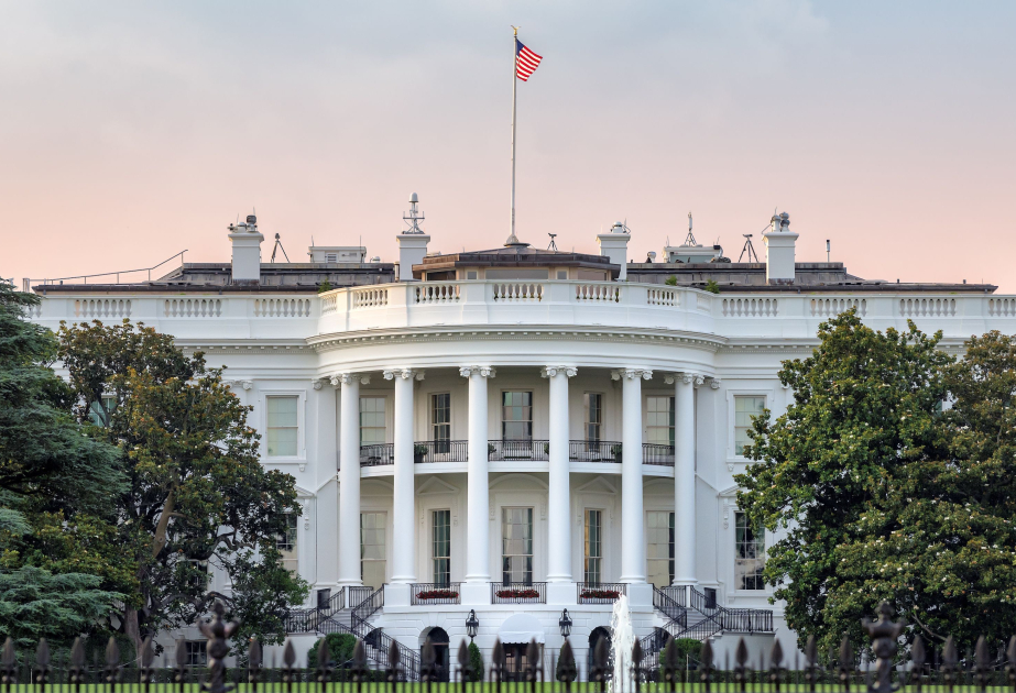 В статье Белого дома в связи с годовщиной выборов президента упоминается об армяно-азербайджанском мирном процессе