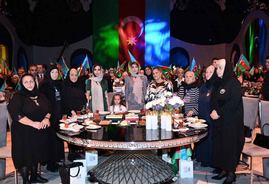 С участием матерей шехидов состоялось мероприятие, посвященное 5-летию Победы в Отечественной войне