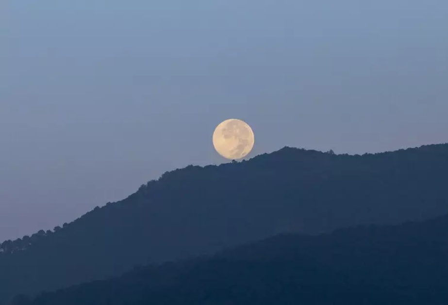 Contact re-established with five Italian climbers in Nepal