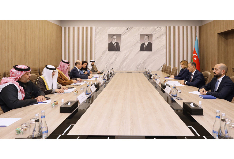 Azerbaijan strengthens cooperation with leading Arab development funds