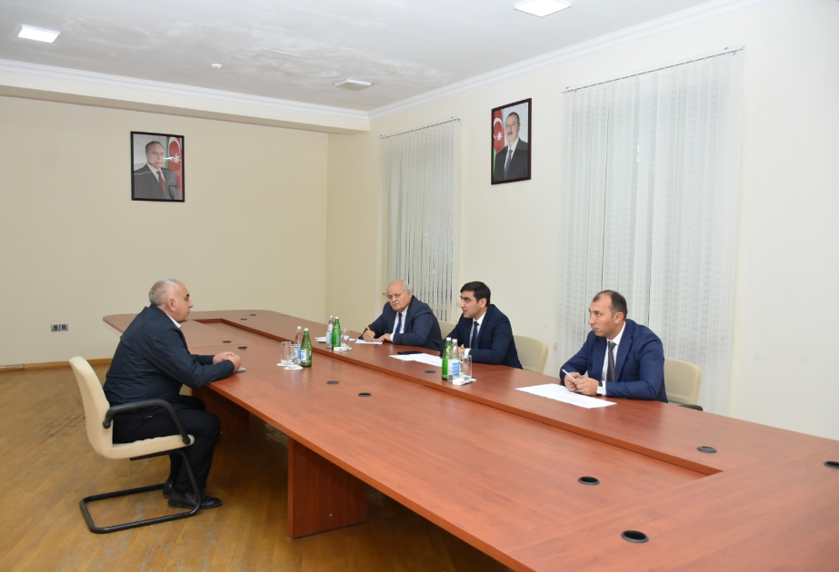 Aqrar Xidmətlər Agentliyinin sədri Ağstafada vətəndaşların müraciətlərini dinləyib
