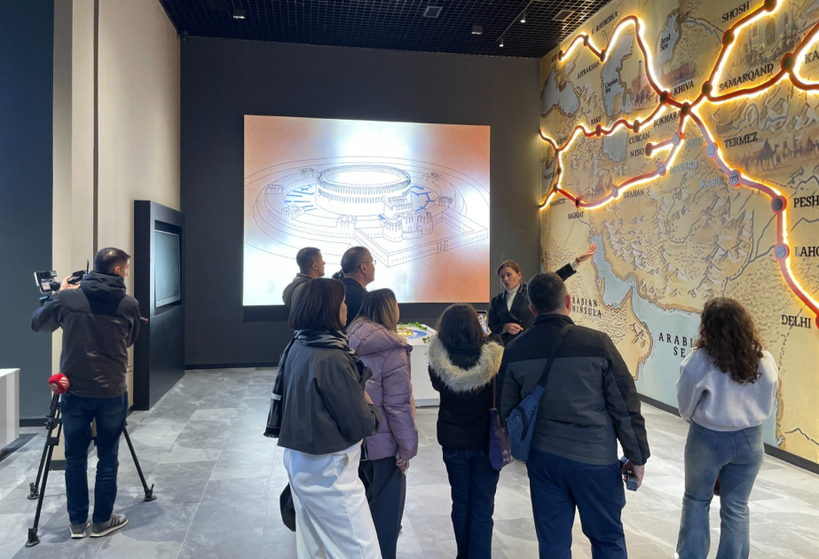 En el marco de la visita de periodistas azerbaiyanos a Uzbekistán se organizó una gira mediática a la región de Khorezm