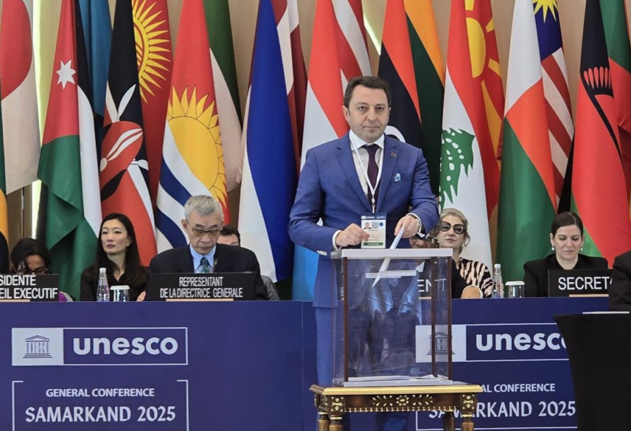 Azerbaijan joins 43rd session of UNESCO