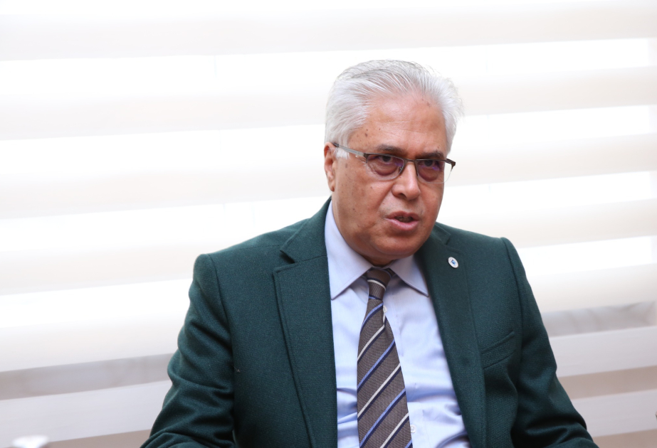 Professor İrfan Ərdoğan Pedaqoji Universitetin əməkdaşları üçün ustad dərsi keçib