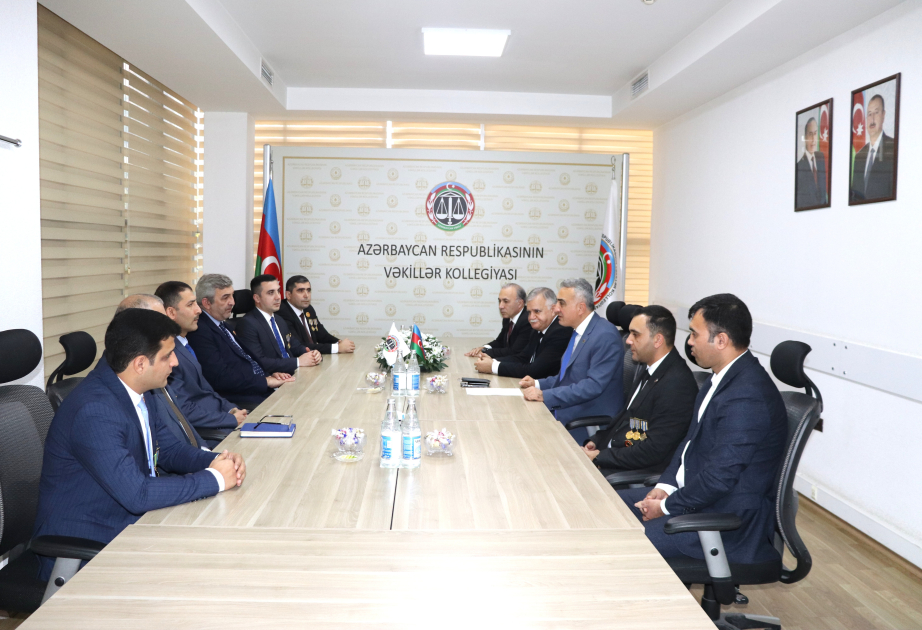 Vəkillər Kollegiyasının sədri Vətən müharibəsinin iştirakçısı olan vəkillərlə görüşüb