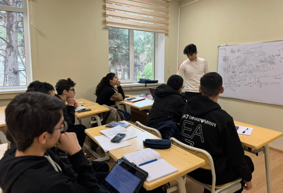 Yeniyetmələrin Beynəlxalq Elm Olimpiadasına (IJSO) hazırlıq dərsləri keçirilir