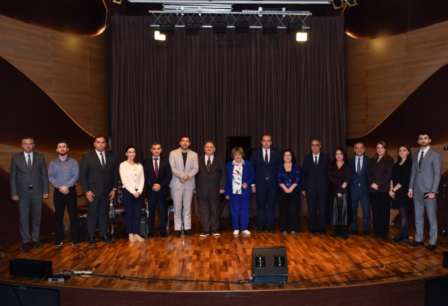 В Центре мугама состоялся научно-практический семинар «Тема патриотизма в азербайджанском искусстве»