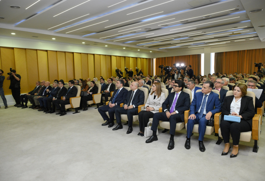 Aplicación correcta de las normas del idioma literario azerbaiyano en los medios de comunicación – ACTUALIZADO