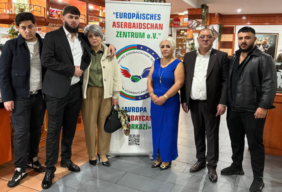 Almaniyanın Gelzenkirxen şəhərində Zəfər və Dövlət Bayrağı günləri qeyd edilib