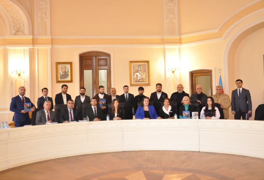 Gülər Coşqunsoyun yeni kitablarının təqdimatı keçirilib
