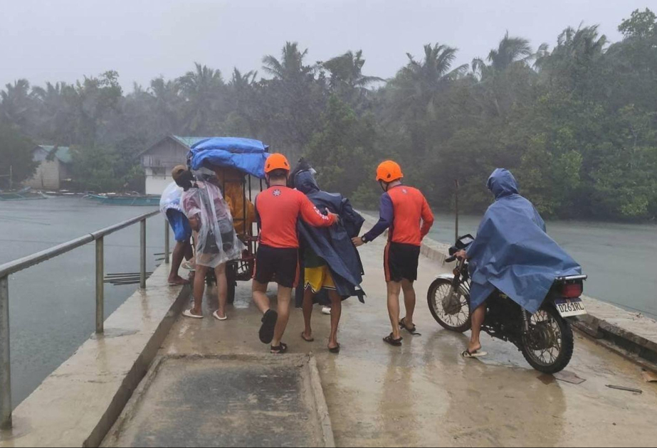 Philippinen: Taifun "Fung-Wong" sorgt für Zerstörungen; zwei Tote